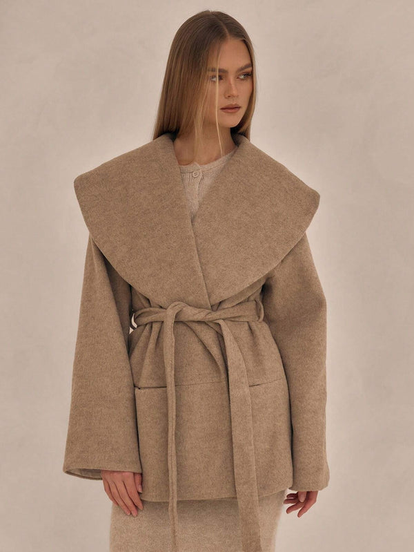 Oversized Wool Coat with Waterfall Collar – Timeless Elegance for Every Season