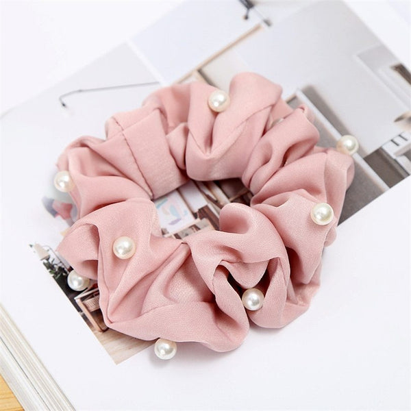 Elegant Pearl Scrunchie – Satin Hair Tie for Women