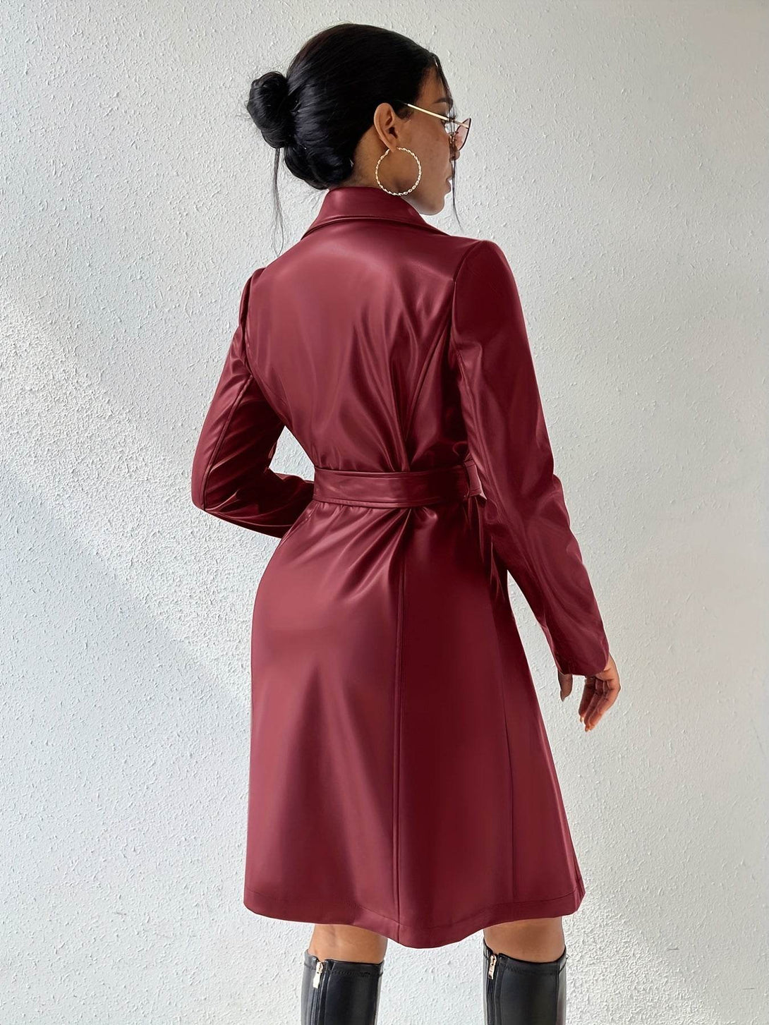 Manteau long en simili cuir avec col à revers et poches - ElyGlam