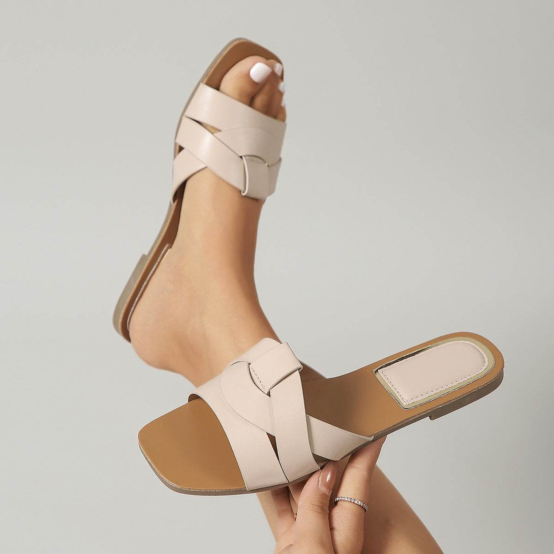 ELVA – Flat Crossed Sandals - ElyGlam