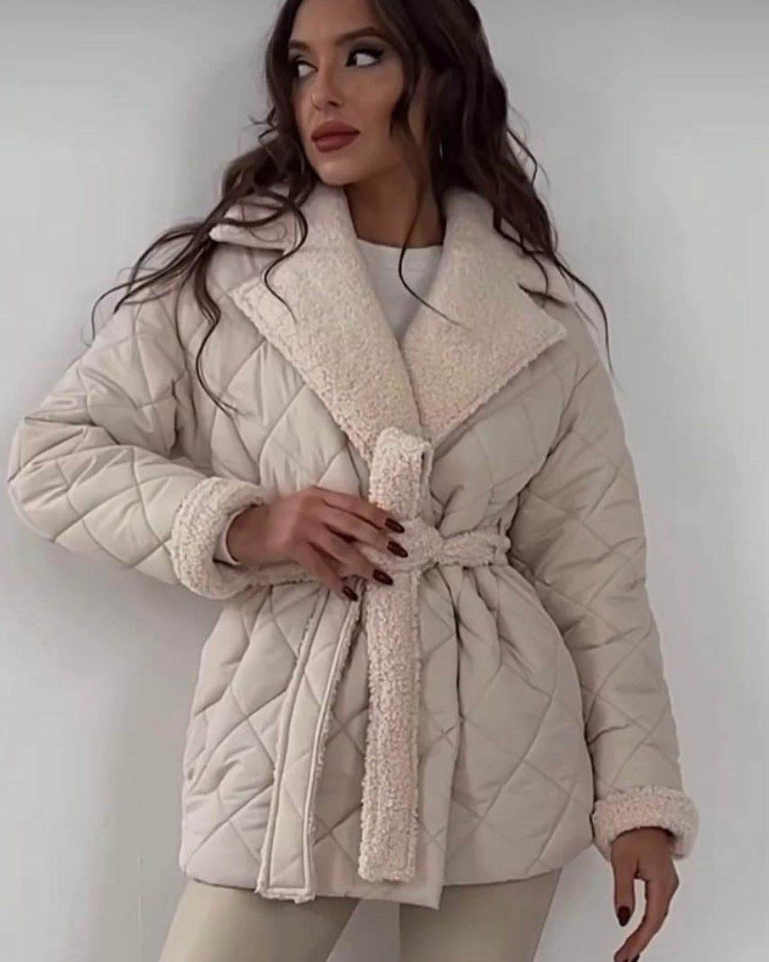 Manteau à carreaux avec col, ceinture à la taille - ElyGlam