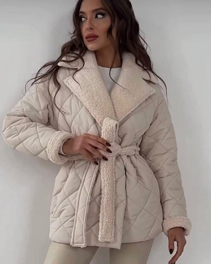 Manteau à carreaux avec col, ceinture à la taille